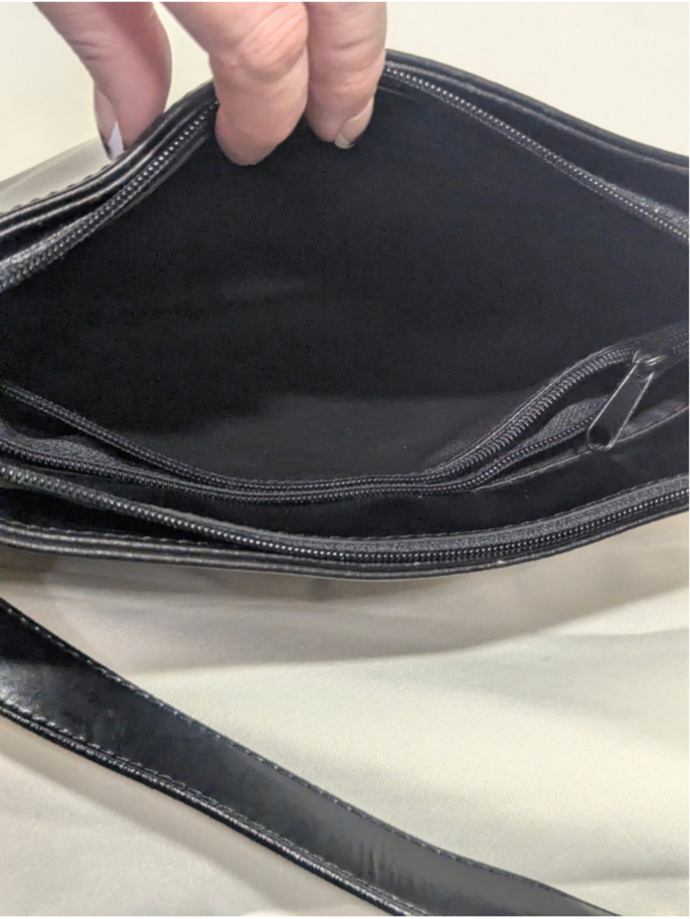 SOLANO PARIS NWT Black Genuine Leather Shoulder Bag One Size - Picture 15 of 16